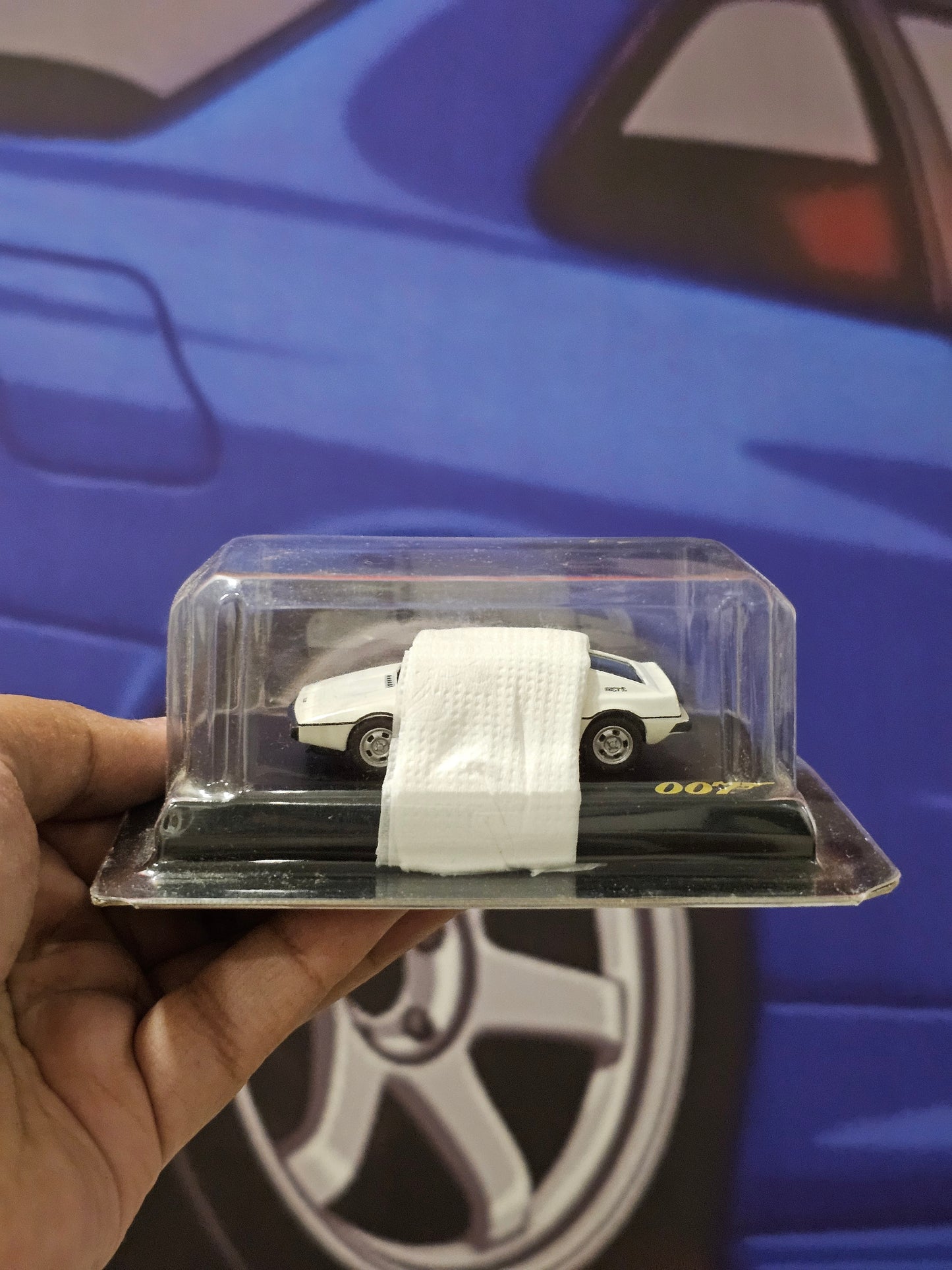 Kyosho Lotus Esprit (007 Edition)