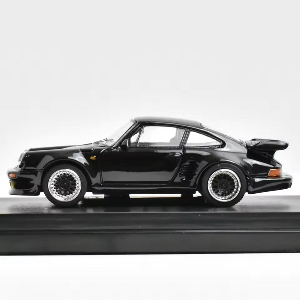 Master 1/64 Reins 930 Black Bird