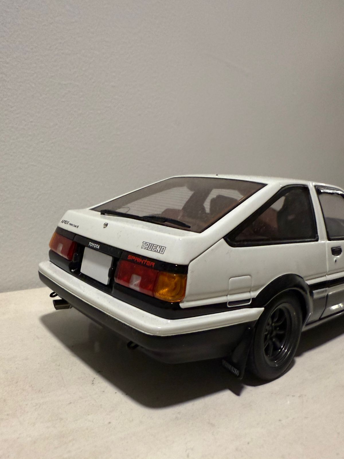 AutoArt 1/18 Initial D AE86 – Project D Version