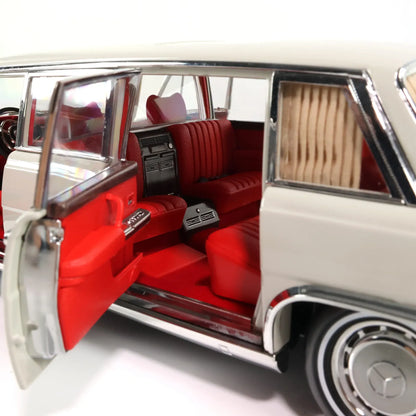 Kengfai 1/18 Mercedes-Benz 600 Pullman (W100) – White with Red Interior