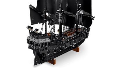 LEGO® Icons Captain Jack Sparrow’s Pirate Ship