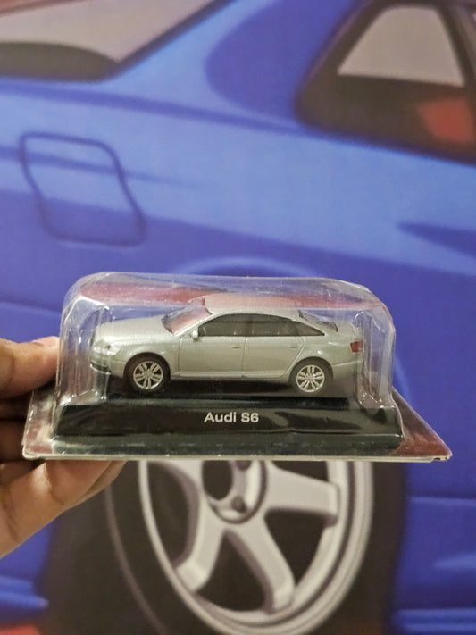 Kyosho Audi S6 (Silver)