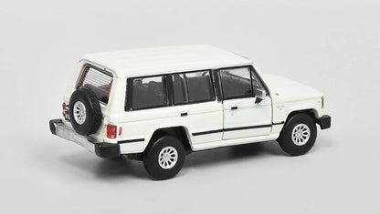 BM Creations 1/64 Mitsubishi Pajero (White)