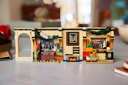 LEGO® Harry Potter™ Hogwarts™ Castle: Room of Requirement