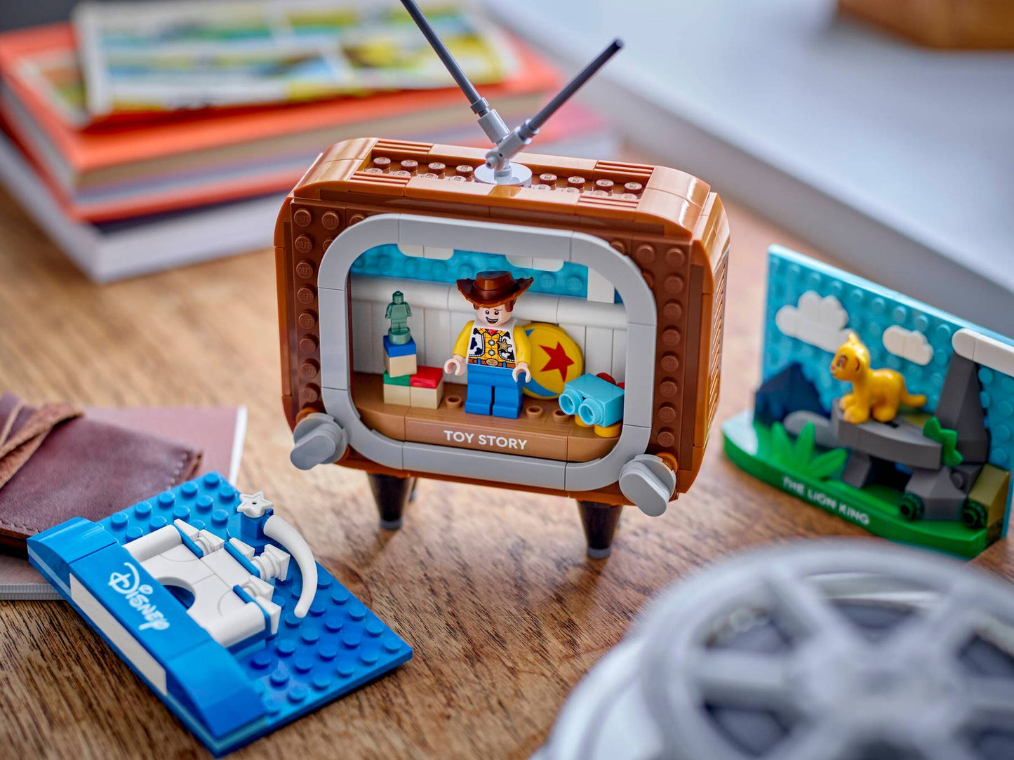LEGO® Disney Classic Animation Scenes