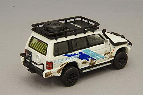 BM Creations 1/64 Mitsubishi Pajero (Jungle Pack)