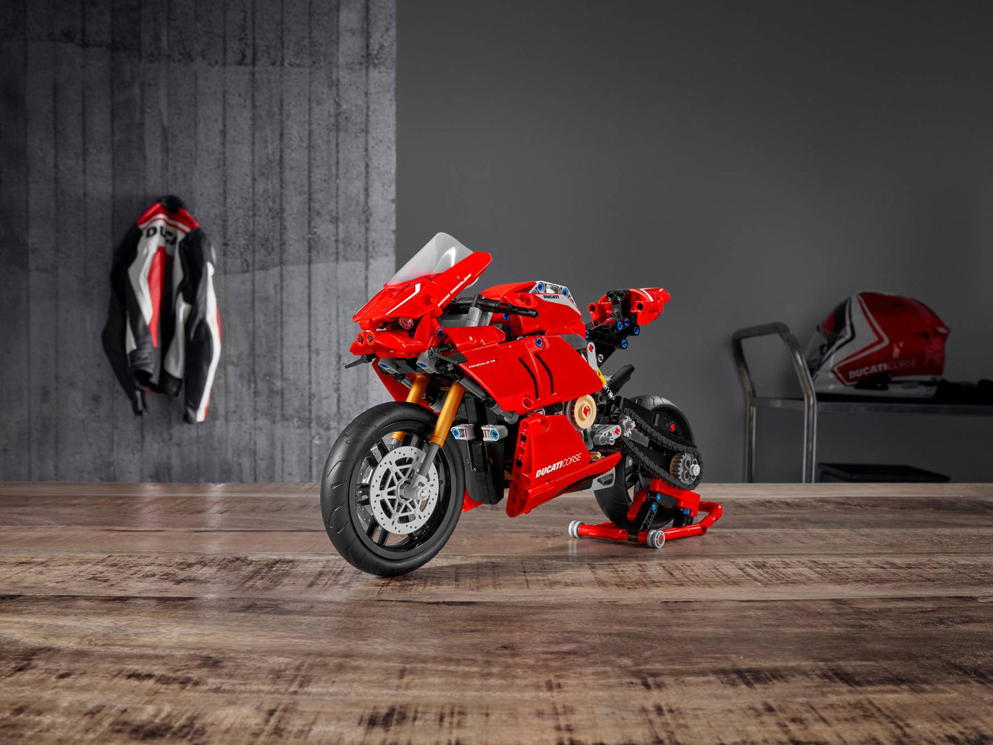 LEGO® Technic™ Ducati Panigale V4 R