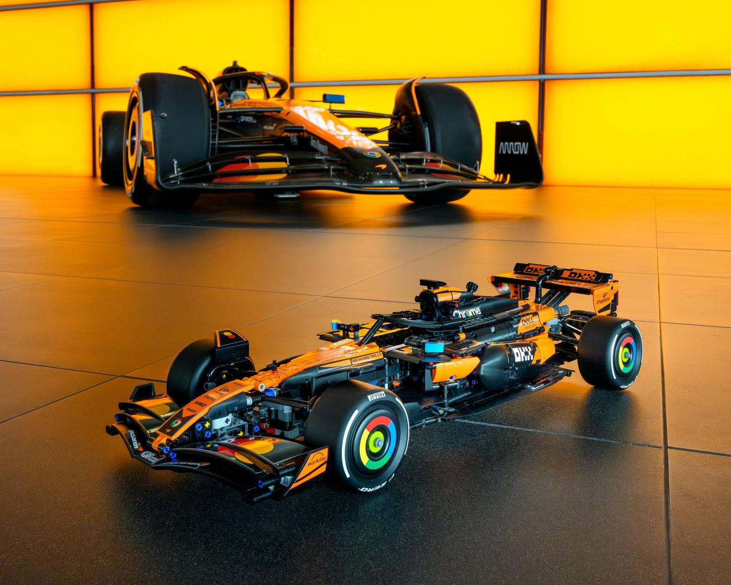 LEGO® Technic™ McLaren MCL39 F1® Car