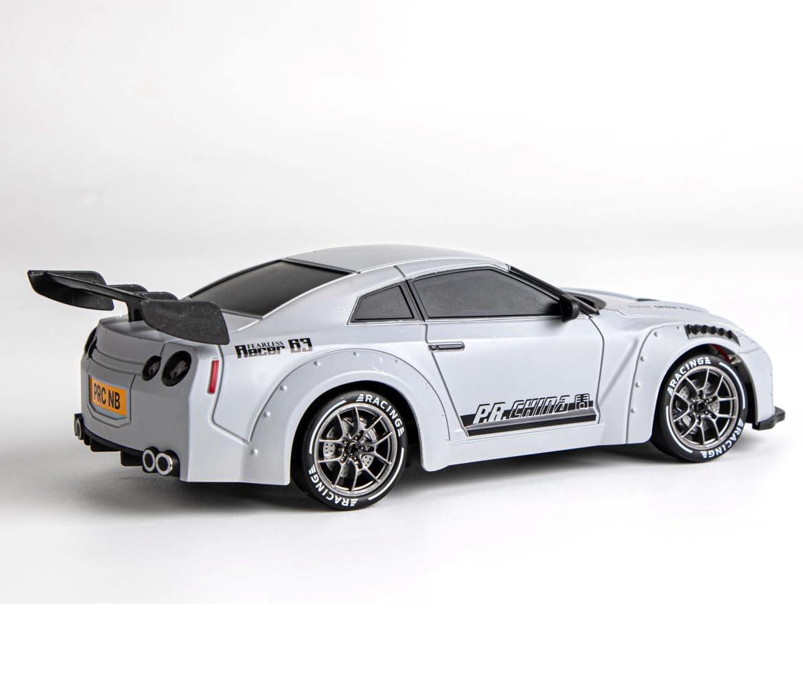 Nissan GTR 1:24 Scale High Speed 4WD RC Drift Car