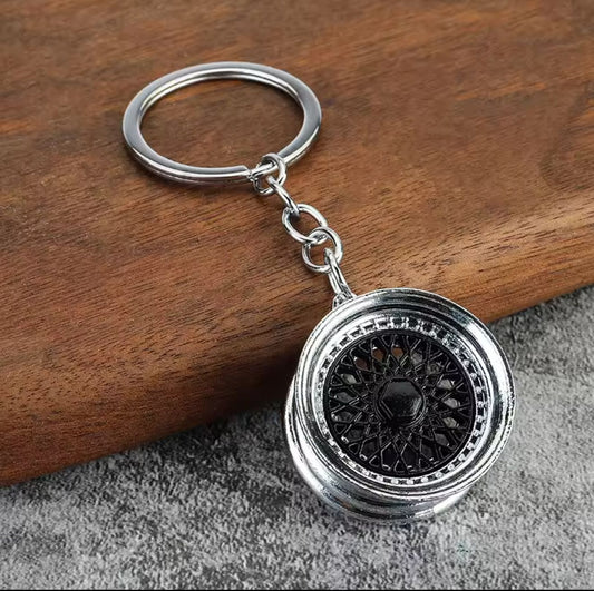 Classic Two-Tone Mesh Wheel Keychain (Black & Chrome)