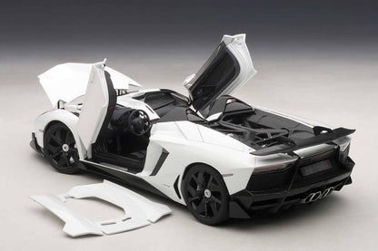 AutoArt 1/18 Lamborghini Aventador J Roadster
