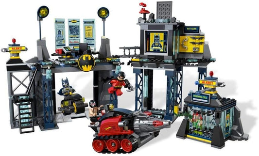 LEGO® DC Super Heroes The Batcave