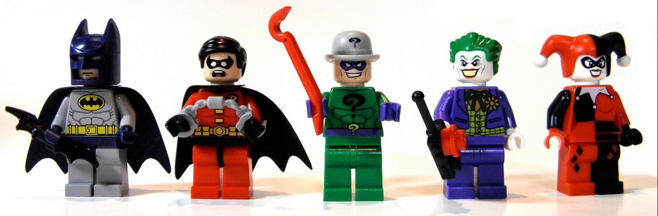 LEGO® DC Super Heroes: Dynamic Duo Funhouse Escape