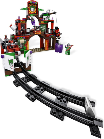 LEGO® DC Super Heroes: Dynamic Duo Funhouse Escape