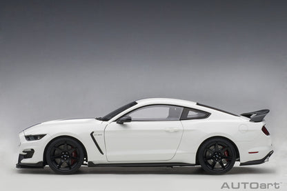 AUTOart 1/18 Ford Shelby GT350R – Oxford White with Lightning Blue Stripes