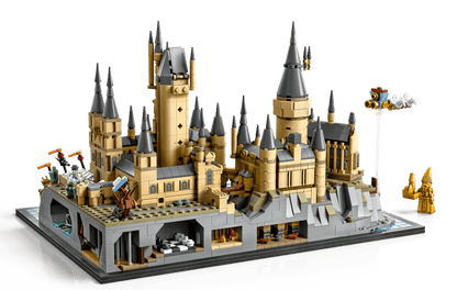 LEGO® Harry Potter™ Hogwarts™ Castle and Grounds
