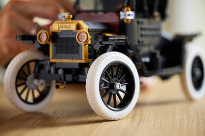 LEGO® Icons Ford Model T