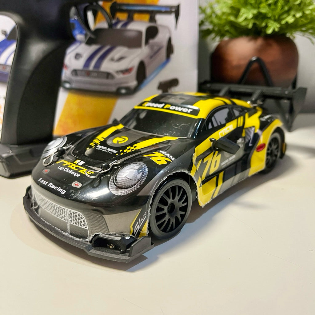 Porsche 1:24 Scale High Speed 4WD RC Drift Car
