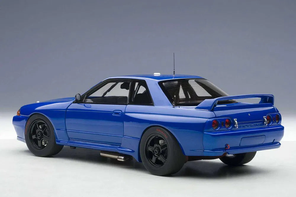 AutoArt 1/18 Scale Nissan Skyline GT-R R32