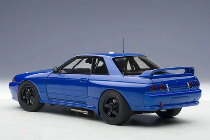 AutoArt 1/18 Scale Nissan Skyline GT-R R32