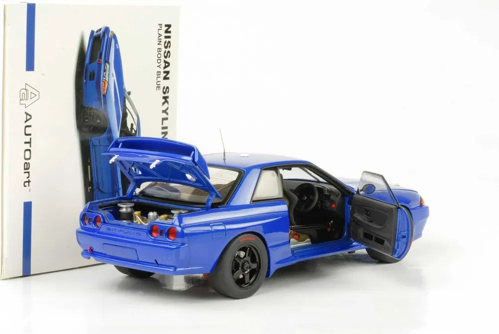 AutoArt 1/18 Scale Nissan Skyline GT-R R32