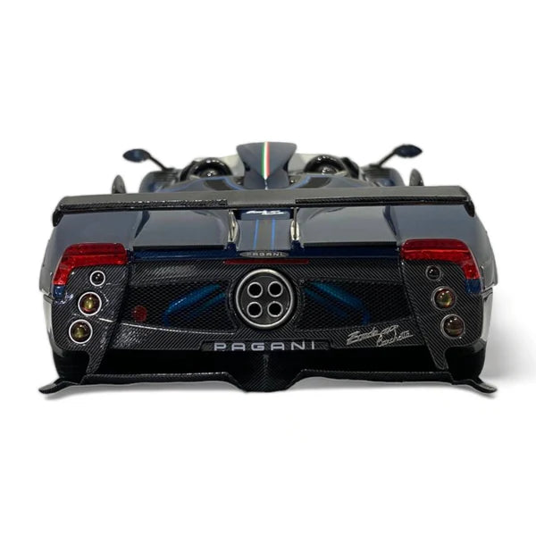 BBR 1/18 Pagani Zonda HP Barchetta – Blue Carbon Fiber