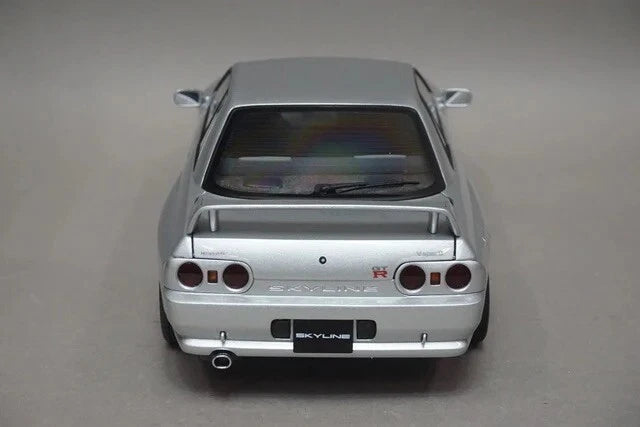 AUTOart 1/18 Nissan Skyline GT-R (R32) V-Spec II (Spark Silver)
