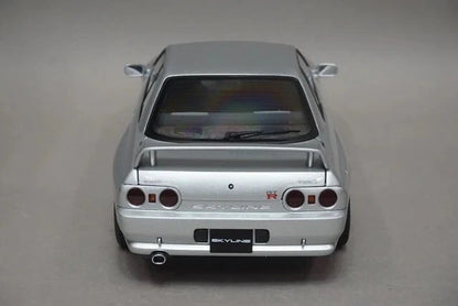 AUTOart 1/18 Nissan Skyline GT-R (R32) V-Spec II (Spark Silver)