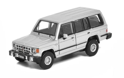 BM Creations 1/64 Mitsubishi Pajero (Silver)