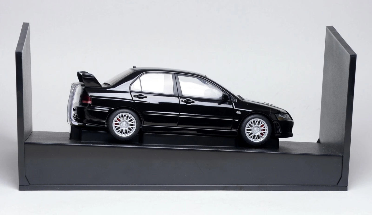 AUTOart Performance 1/18 Mitsubishi Lancer Evolution VII