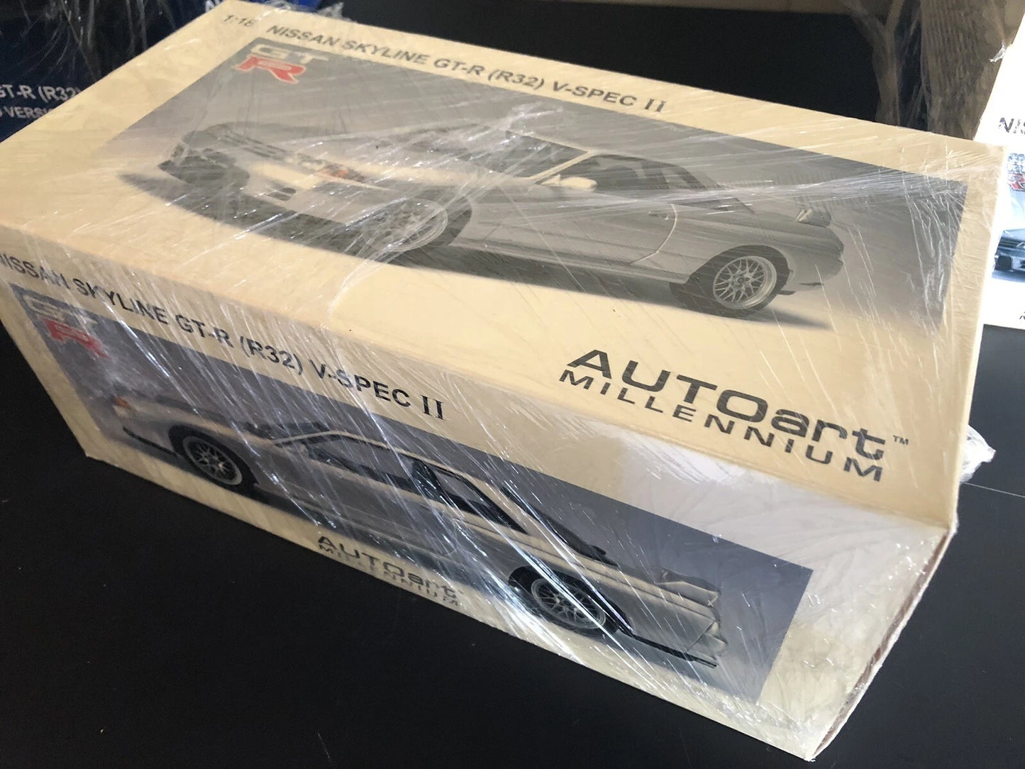 AUTOart 1/18 Nissan Skyline GT-R (R32) V-Spec II (Spark Silver)