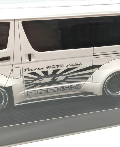 Ignition Model 1:18 Toyota Hiace (H200) – T.S.D Styling (White)