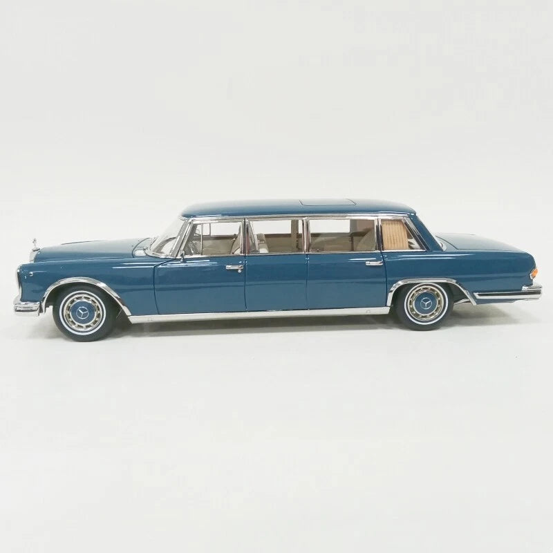 Kengfai 1/18 Mercedes-Benz 600 Pullman (W100) – Blue with White Cream Interior