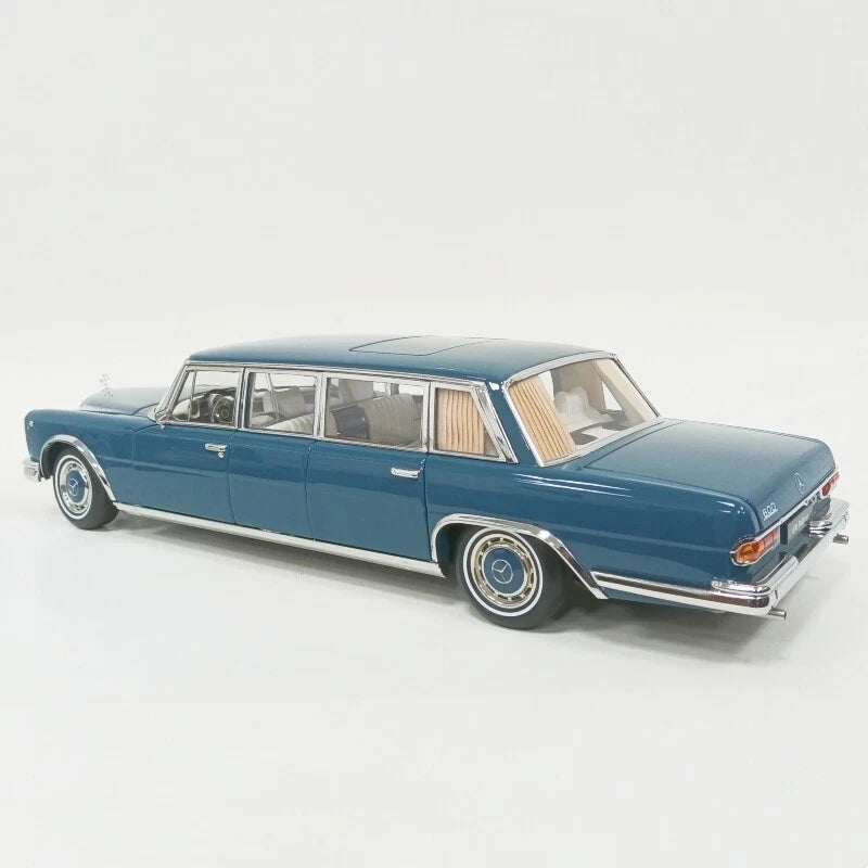 Kengfai 1/18 Mercedes-Benz 600 Pullman (W100) – Blue with White Cream Interior