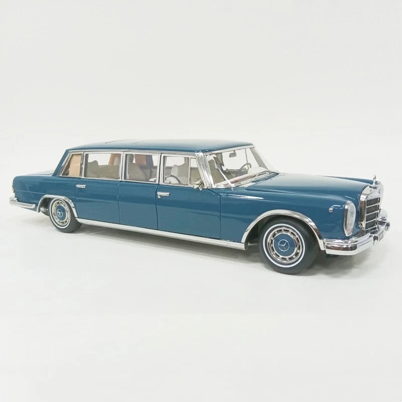 Kengfai 1/18 Mercedes-Benz 600 Pullman (W100) – Blue with White Cream Interior