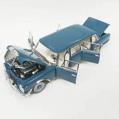 Kengfai 1/18 Mercedes-Benz 600 Pullman (W100) – Blue with White Cream Interior