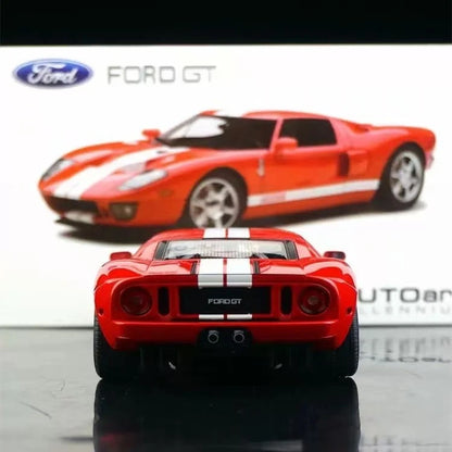 AUTOart 1/18 Ford GT 2004 – Red / White Stripes