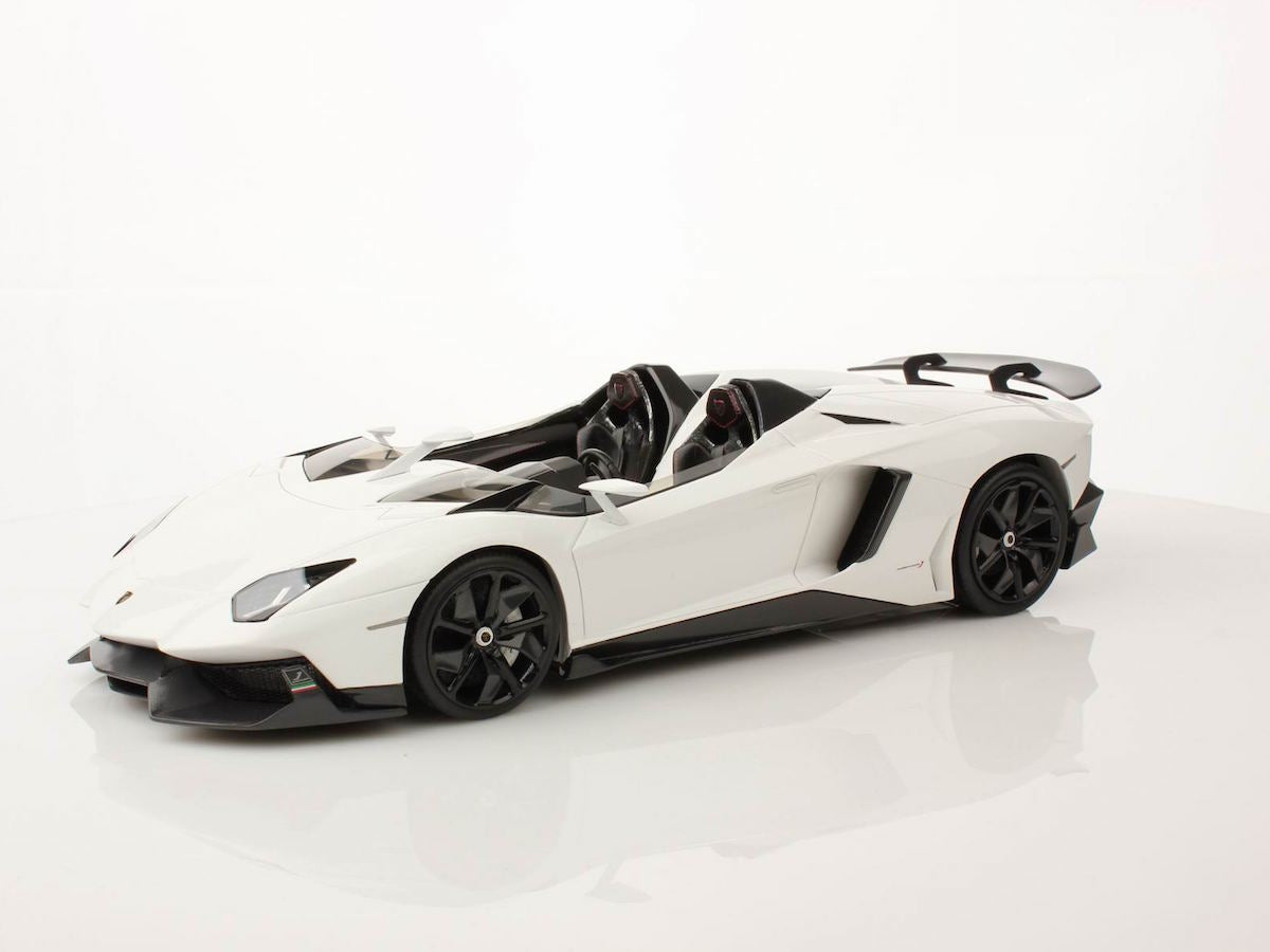 AutoArt 1/18 Lamborghini Aventador J Roadster